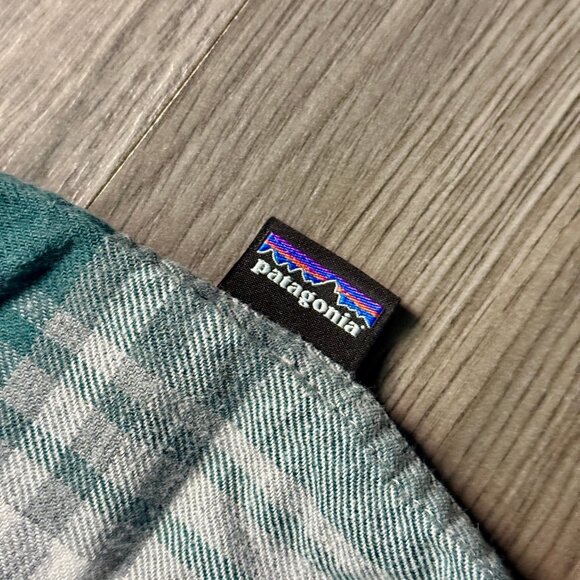 Patagonia Men's Fjord Flannel Shirt - White/Brown - Picture 4 of 7